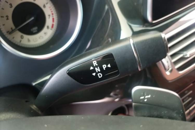 Used Mercedes-Benz CLS 2017 CLS 320 Elegant Edition Gear Lever