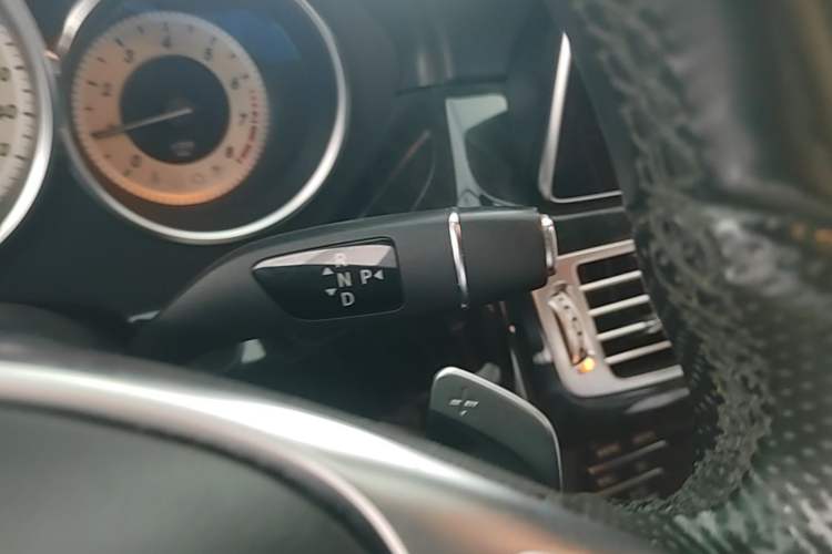 Used Mercedes-Benz CLS 2017 CLS 260 Elegant Edition Gear Lever