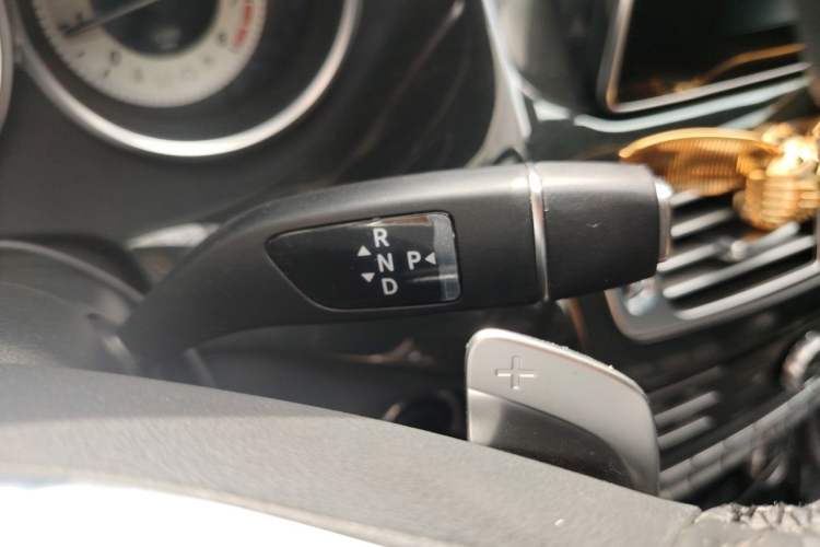 Used Mercedes-Benz CLS 2017 CLS 260 Elegant Edition Gear Lever