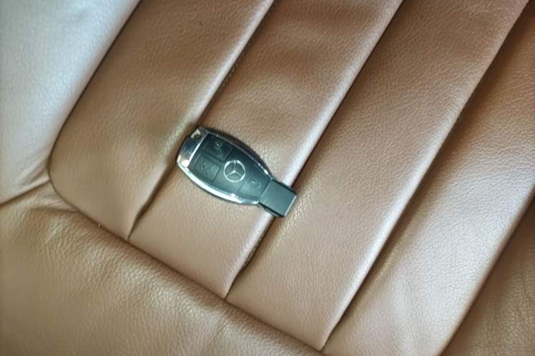 Used Mercedes-Benz CLS 2017 CLS 320 Elegant Edition Interior 1