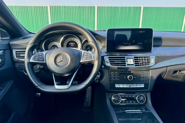 Used Mercedes-Benz CLS 2017 CLS 260 Elegant Edition Interior 6