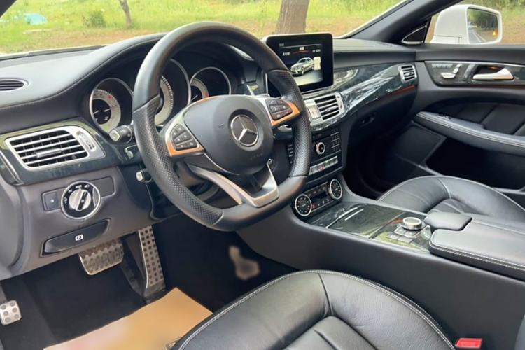 Used Mercedes-Benz CLS 2017 CLS 320 Elegant Edition Interior 6