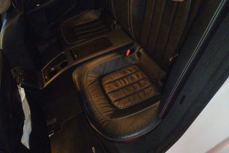 Used Mercedes-Benz CLS 2017 CLS 320 Elegant Edition Left Rear Seat