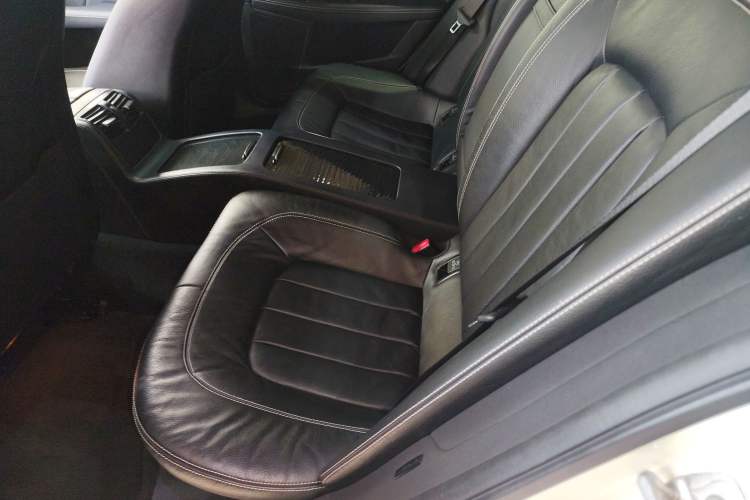 Used Mercedes-Benz CLS 2017 CLS 320 Elegant Edition Left Rear Seat
