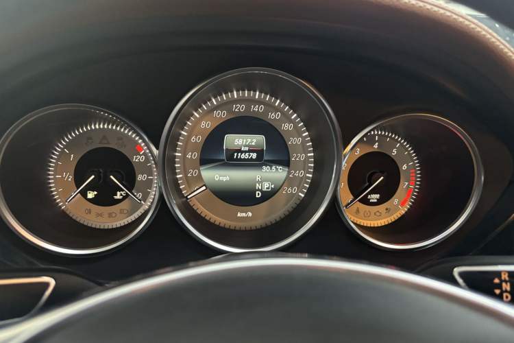 Used Mercedes-Benz CLS 2017 CLS 260 Elegant Edition Odometer Close Up