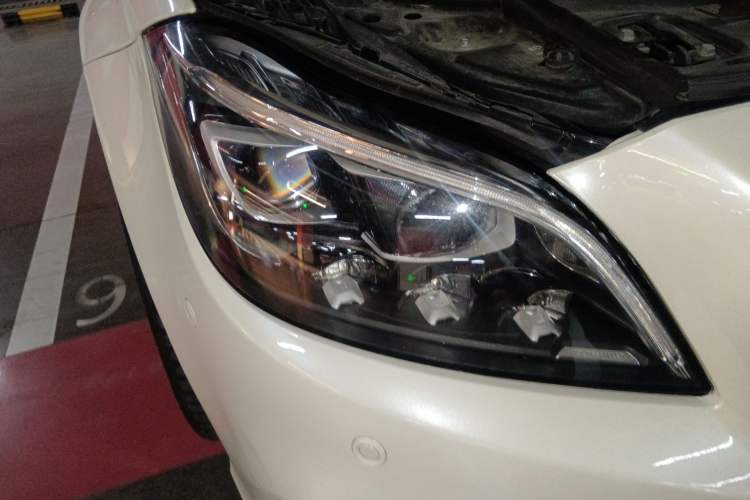 Used Mercedes-Benz CLS 2017 CLS 320 Elegant Edition Right Front Headlight