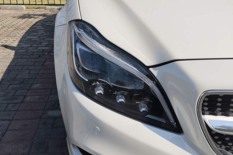 Used Mercedes-Benz CLS 2017 CLS 260 Elegant Edition Right Front Headlight