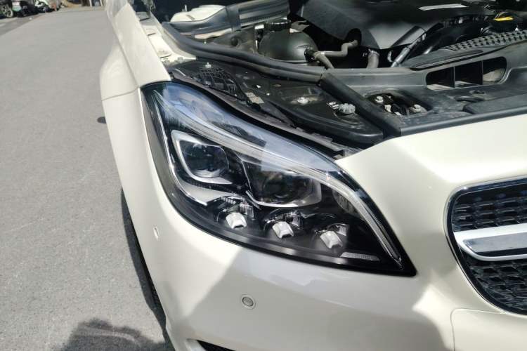 Used Mercedes-Benz CLS 2017 CLS 260 Elegant Edition Right Front Headlight