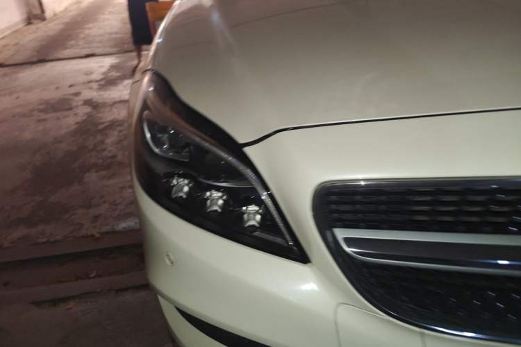 Used Mercedes-Benz CLS 2017 CLS 320 Elegant Edition Right Front Headlight