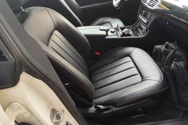 Used Mercedes-Benz CLS 2017 CLS 320 Elegant Edition Right Front Seat
