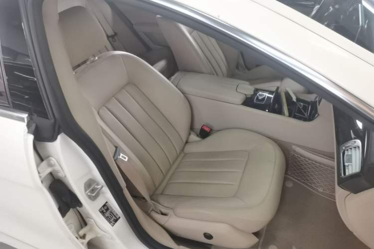 Used Mercedes-Benz CLS 2017 CLS 260 Elegant Edition Right Front Seat