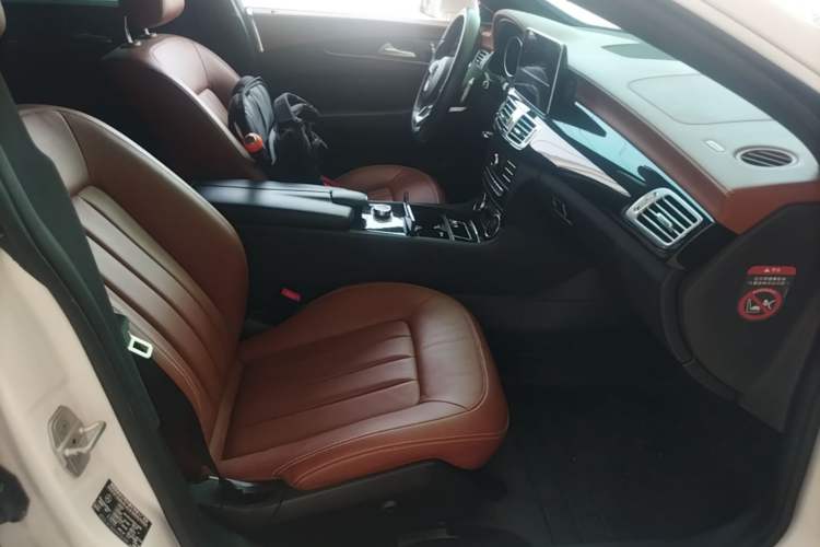 Used Mercedes-Benz CLS 2017 CLS 320 Elegant Edition Right Front Seat