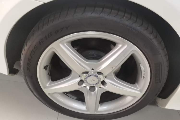 Used Mercedes-Benz CLS 2017 CLS 260 Elegant Edition Right Rear Wheel Hub