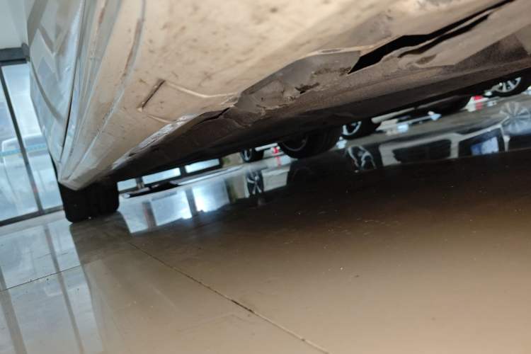 Used Mercedes-Benz CLS 2017 CLS 260 Elegant Edition Right Side Sill