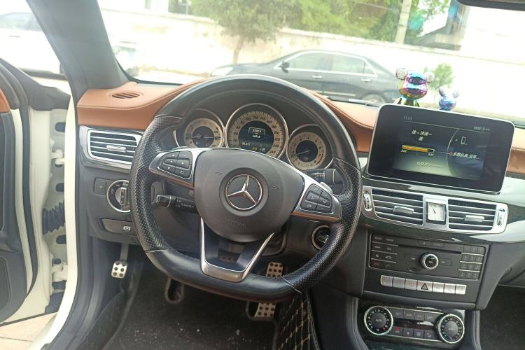 Used Mercedes-Benz CLS 2017 CLS 320 Elegant Edition Steering Wheel