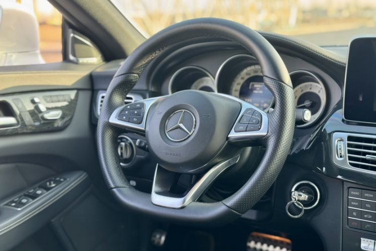 Used Mercedes-Benz CLS 2017 CLS 260 Elegant Edition Steering Wheel