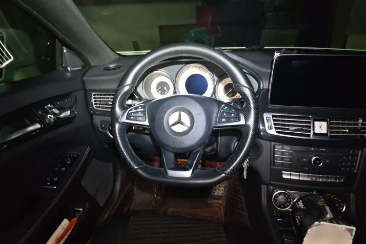 Used Mercedes-Benz CLS 2017 CLS 320 Elegant Edition Steering Wheel