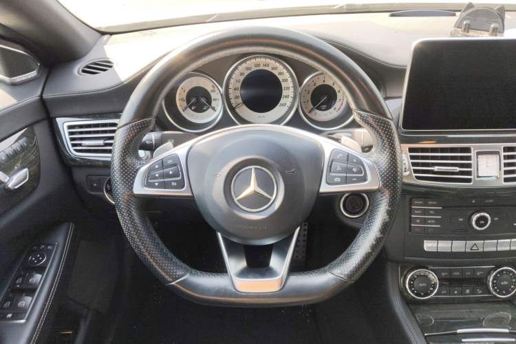 Used Mercedes-Benz CLS 2017 CLS 260 Elegant Edition Steering Wheel