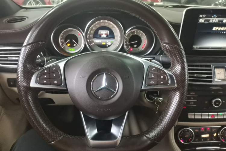 Used Mercedes-Benz CLS 2017 CLS 260 Elegant Edition Steering Wheel