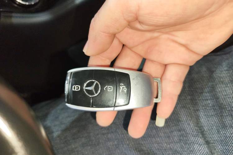 Used Mercedes-Benz CLS 2017 CLS 320 Elegant Edition Vehicle Key
