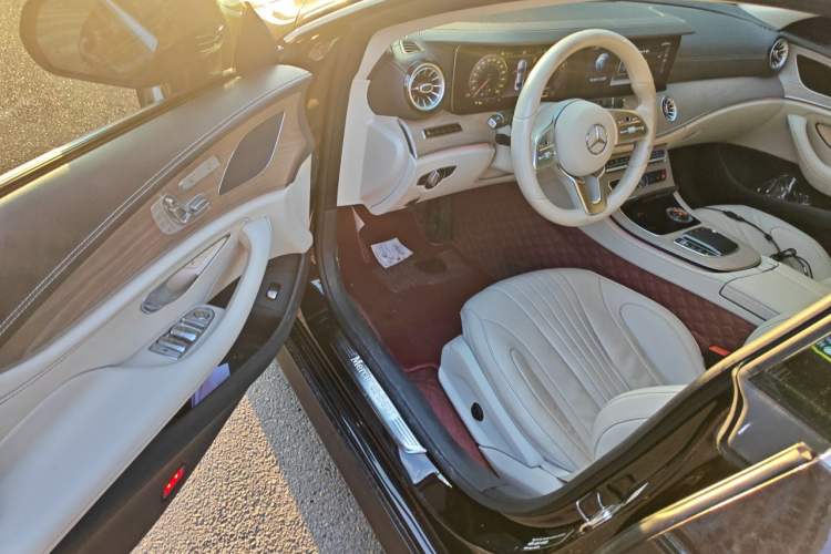 Used Mercedes-Benz CLS 2018 CLS 300 Dynamic Edition Driver Seat