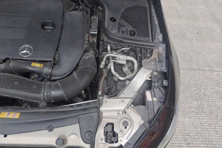 Used Mercedes-Benz CLS 2018 CLS 300 Dynamic Edition Engine Bay Left