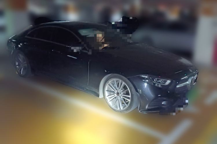 Used Mercedes-Benz CLS 2018 CLS 300 Dynamic Edition Front Right 45 Deg