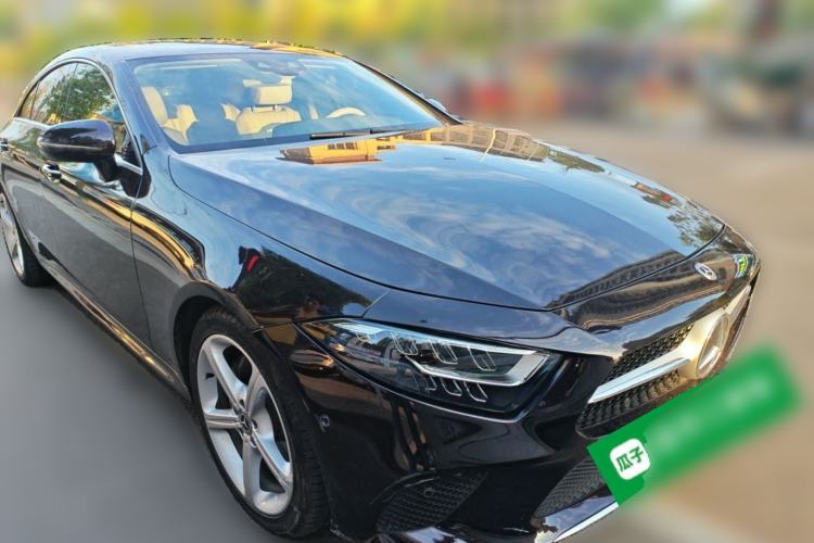 Used Mercedes-Benz CLS 2018 CLS 300 Dynamic Edition Front Right 45 Deg