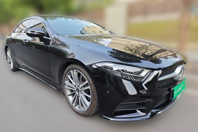Used Mercedes-Benz CLS 2018 CLS 300 Luxury Model Front Right 45 Deg