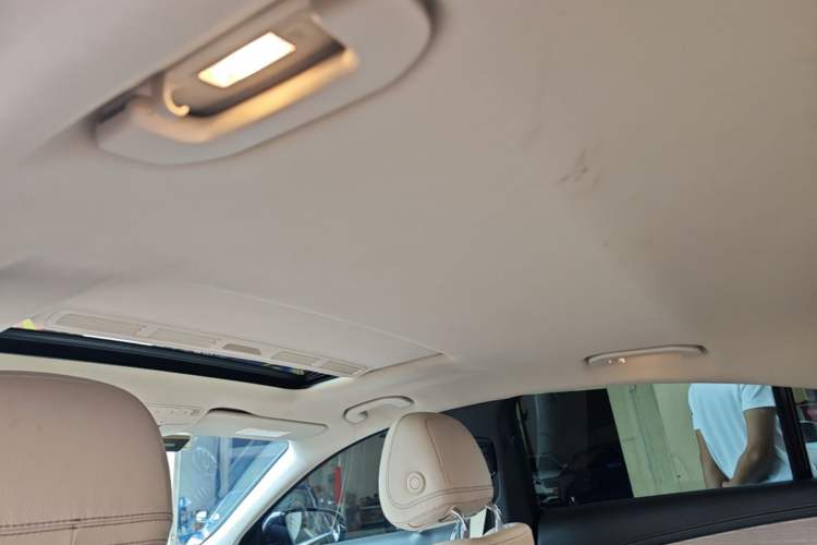 Used Mercedes-Benz CLS 2018 CLS 300 Dynamic Edition Headliner