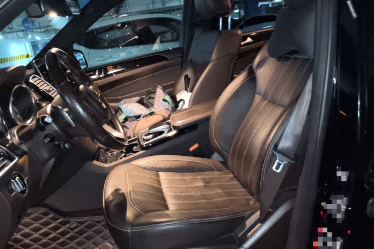 Used Mercedes-Benz CLS  Left Front Seat