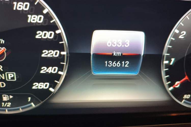 Used Mercedes-Benz CLS 2018 CLS 300 Luxury Model Odometer Close Up