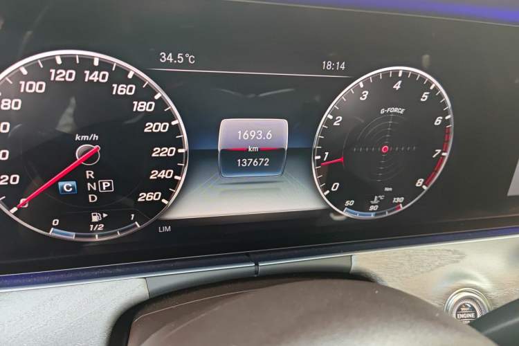 Used Mercedes-Benz CLS 2018 CLS 300 Luxury Model Odometer Close Up