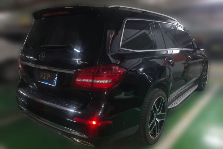Used Mercedes-Benz CLS  Rear Right 45 Deg