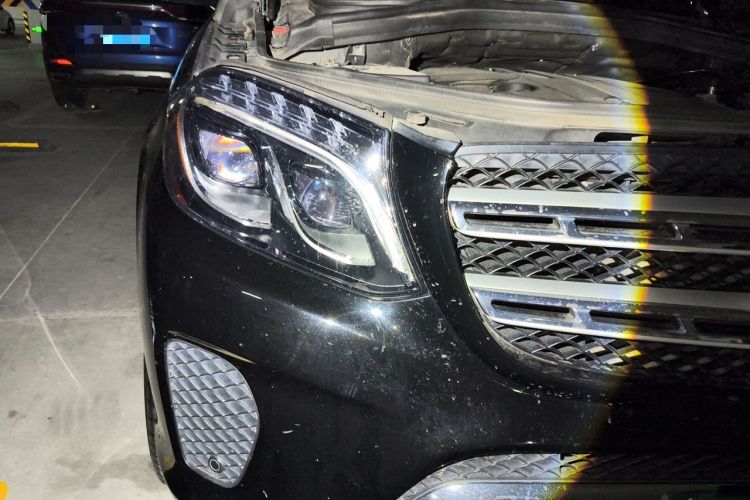 Used Mercedes-Benz CLS  Right Front Headlight