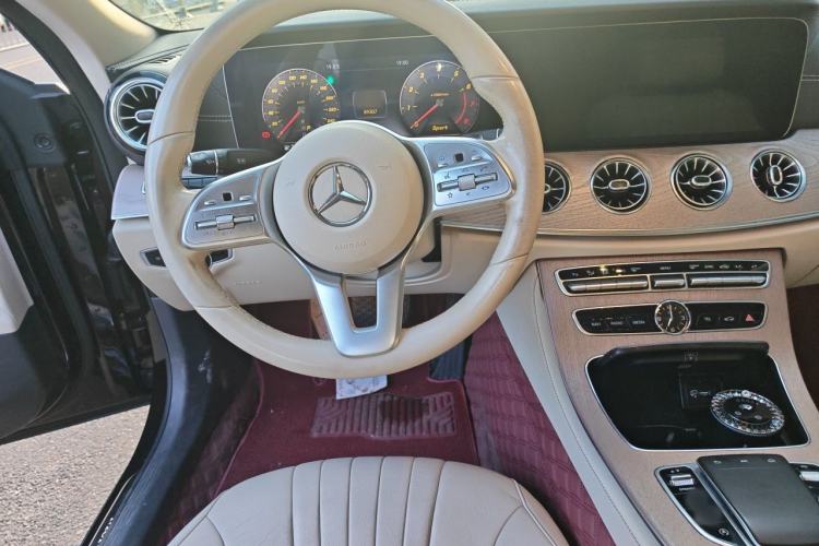 Used Mercedes-Benz CLS 2018 CLS 300 Dynamic Edition Steering Wheel