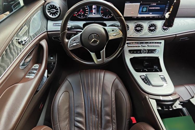Used Mercedes-Benz CLS 2018 CLS 300 Luxury Model Steering Wheel