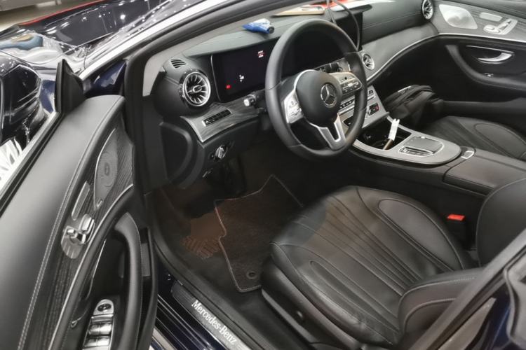 Used Mercedes-Benz CLS 2018 CLS 300 Luxury Model Driver Seat