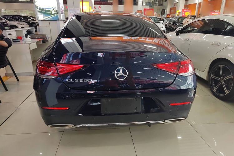 Used Mercedes-Benz CLS 2018 CLS 300 Luxury Model Exterior 4