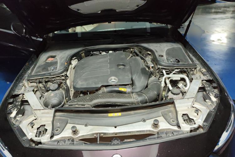 Used Mercedes-Benz CLS 2018 CLS 350 4MATIC Engine Bay