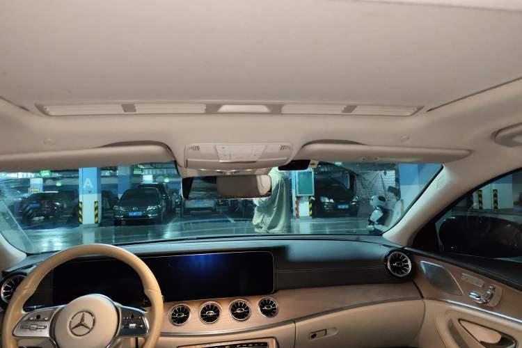 Used Mercedes-Benz CLS 2018 CLS 350 4MATIC Headliner