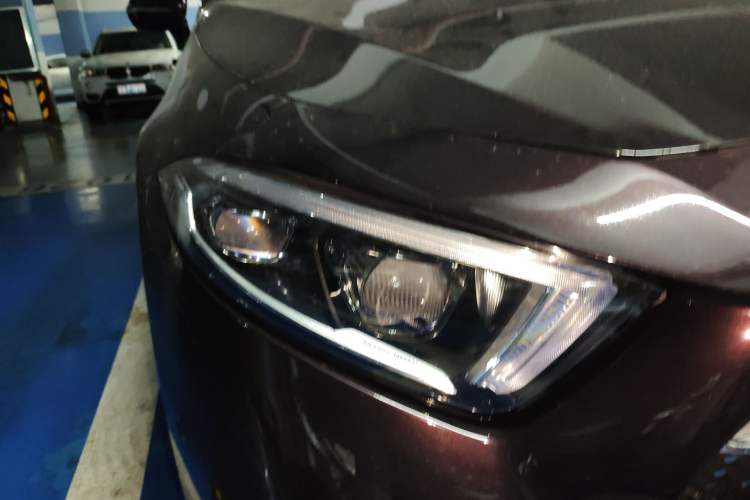 Used Mercedes-Benz CLS 2018 CLS 350 4MATIC Right Front Headlight