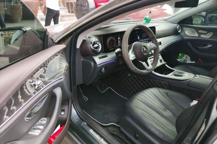 Used Mercedes-Benz CLS 2018 CLS 350 4MATIC Driver Seat