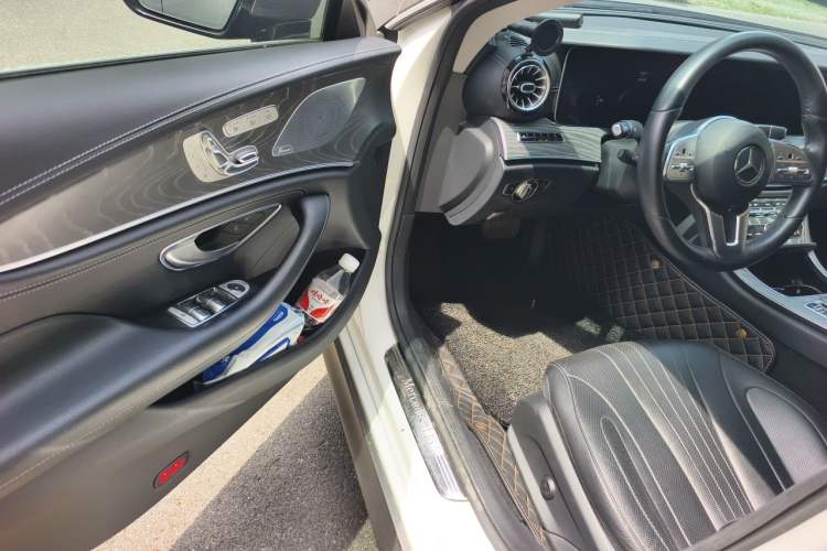 Used Mercedes-Benz CLS 2018 CLS 300 Dynamic Edition Driver Seat