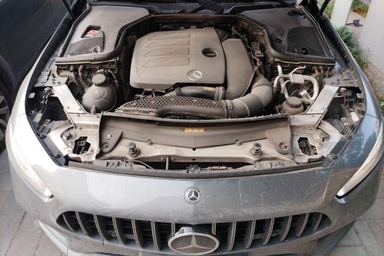 Used Mercedes-Benz CLS 2018 CLS 350 4MATIC Engine Bay