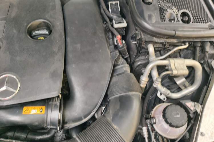 Used Mercedes-Benz CLS 2018 CLS 350 4MATIC Engine Bay Left