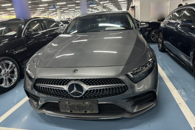 Used Mercedes-Benz CLS 2018 CLS 300 Luxury Model Exterior 1