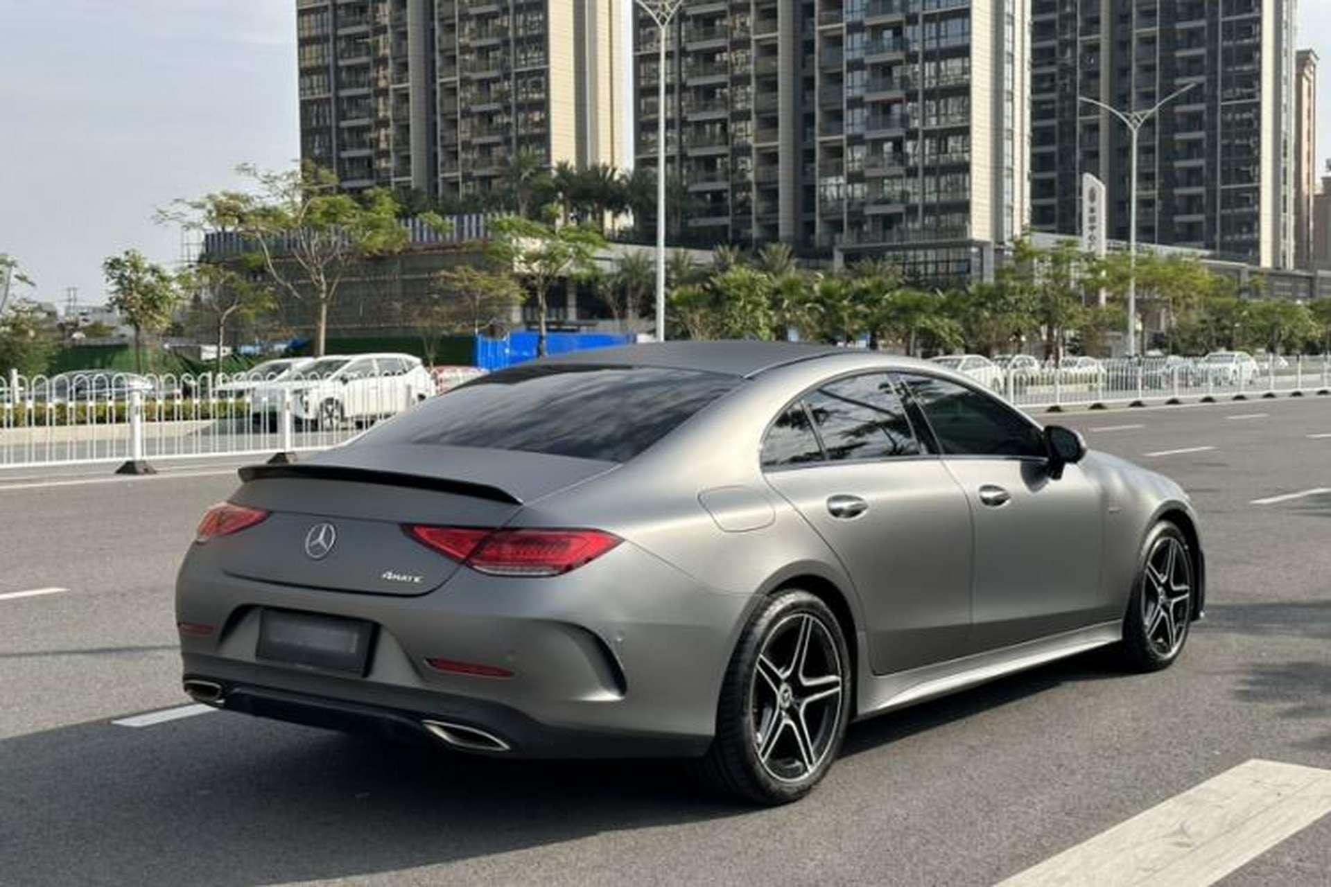 Used Mercedes-Benz CLS 2018 CLS 350 4MATIC Avantgarde Special Edition Exterior 8