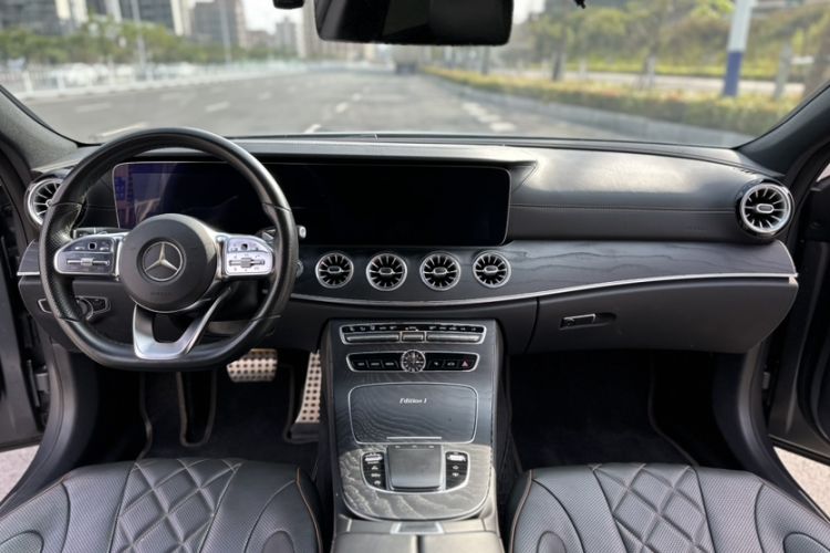 Used Mercedes-Benz CLS 2018 CLS 350 4MATIC Avantgarde Special Edition Exterior 9