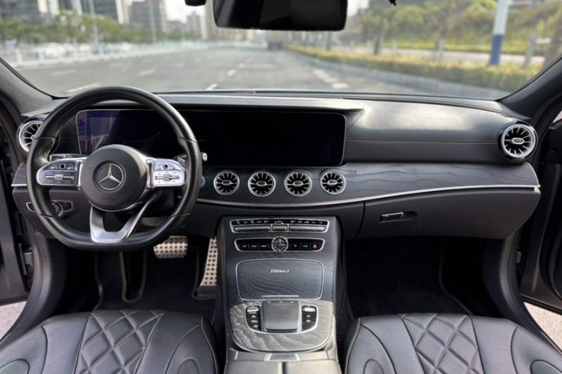 Used Mercedes-Benz CLS 2018 CLS 350 4MATIC Avantgarde Special Edition Exterior 9